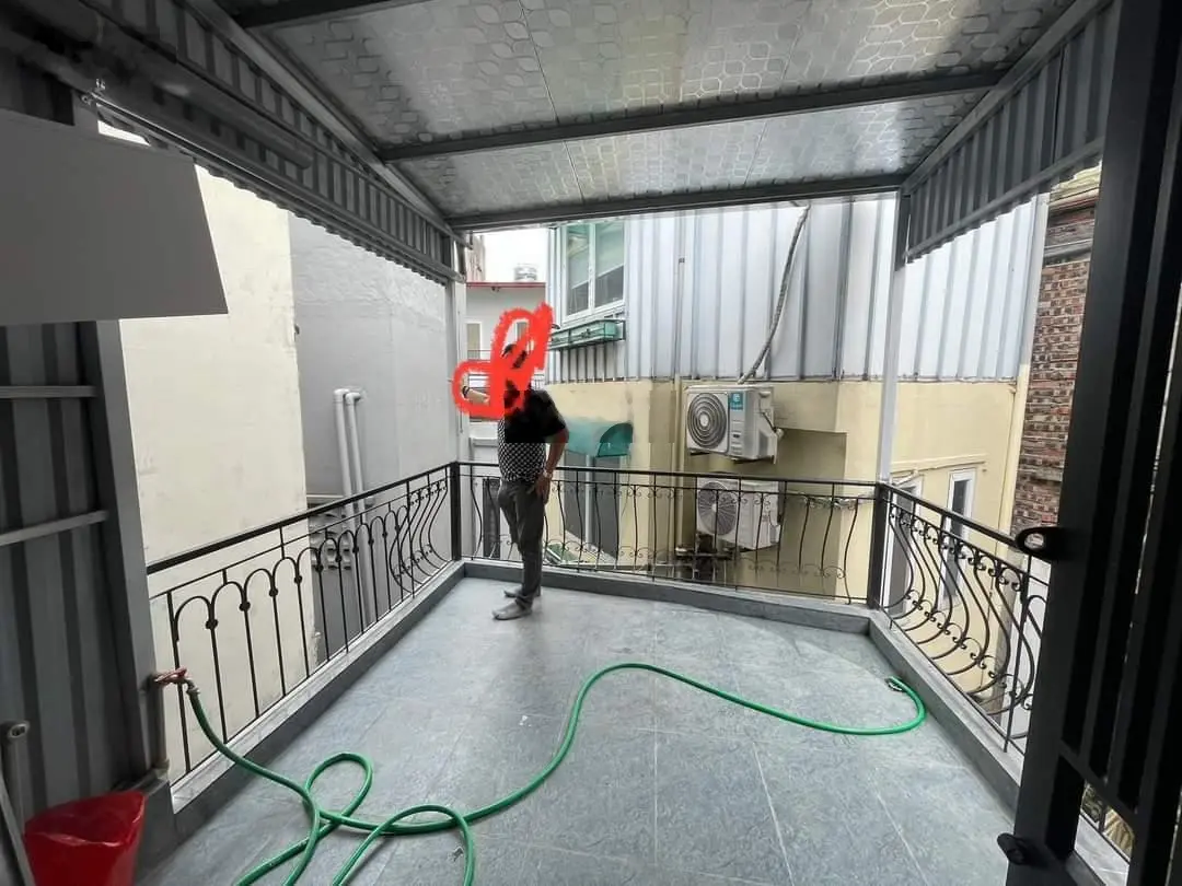 3.25 tỷ - Văn Cao thông Hoàng Hoa Thám - Lô góc 3 thoáng - Sổ riêng - 2 Ngủ - 3 gác đỗ cửa