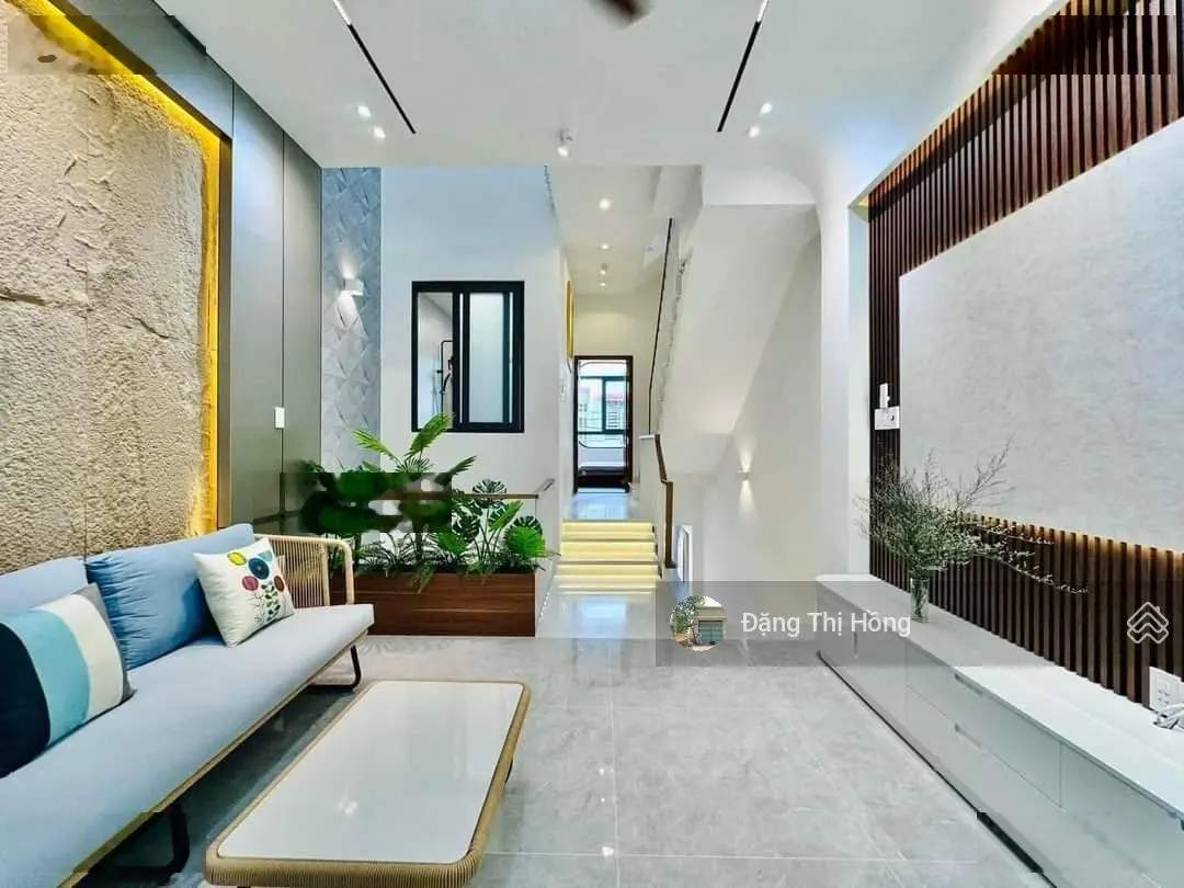 Bán nhà đang cho thuê 6tr đường Tân Liêm sau Lovera Khang Điền cách quốc lộ 50 chỉ 500m, SHR