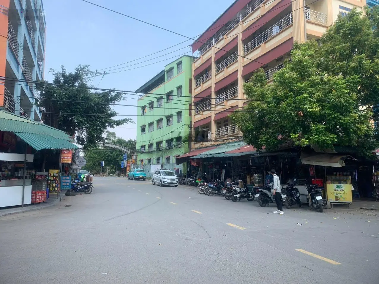 Dương Đức Hiền,Gia Lâm,mặt đường,vỉa hè, đông sinh viên, kinh doanh bất chấp,94m2, MT5m, nhỉnh 7tỷ