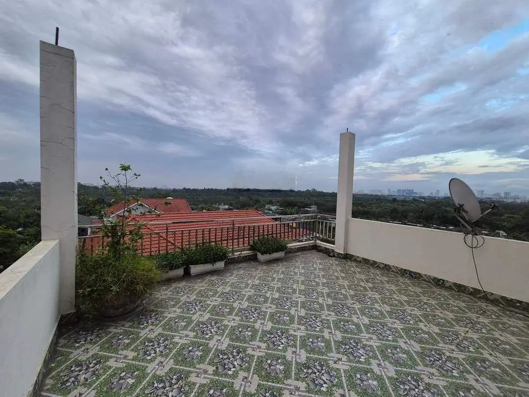 Bán gấp nhà siêu hiếm view triệu đô Đức Diễn. 63m2 x 5 tầng xung quanh ngập tràn tiện ích khu vip