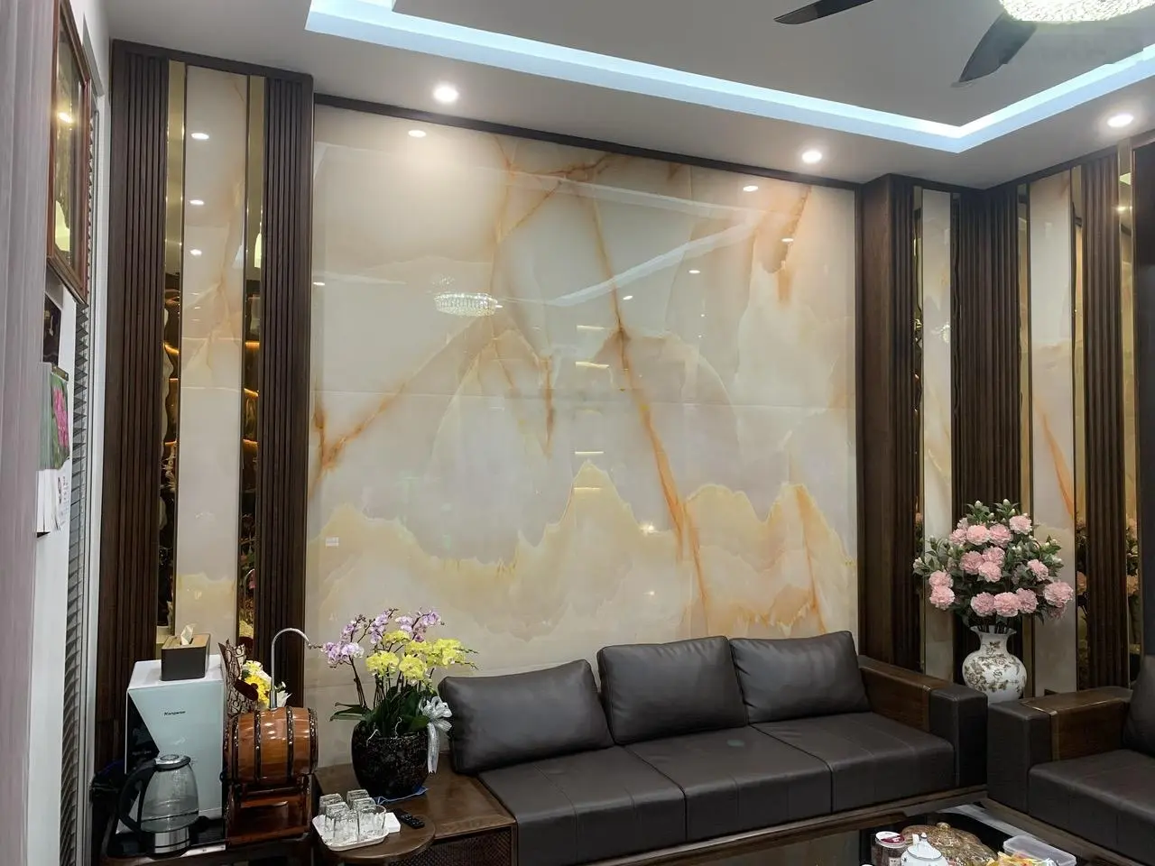 BIỆT THỰ 180 M2 ĐÃ HOÀN THIỆN PHUN NỘI THẤT chỉ việc sách vali về ở