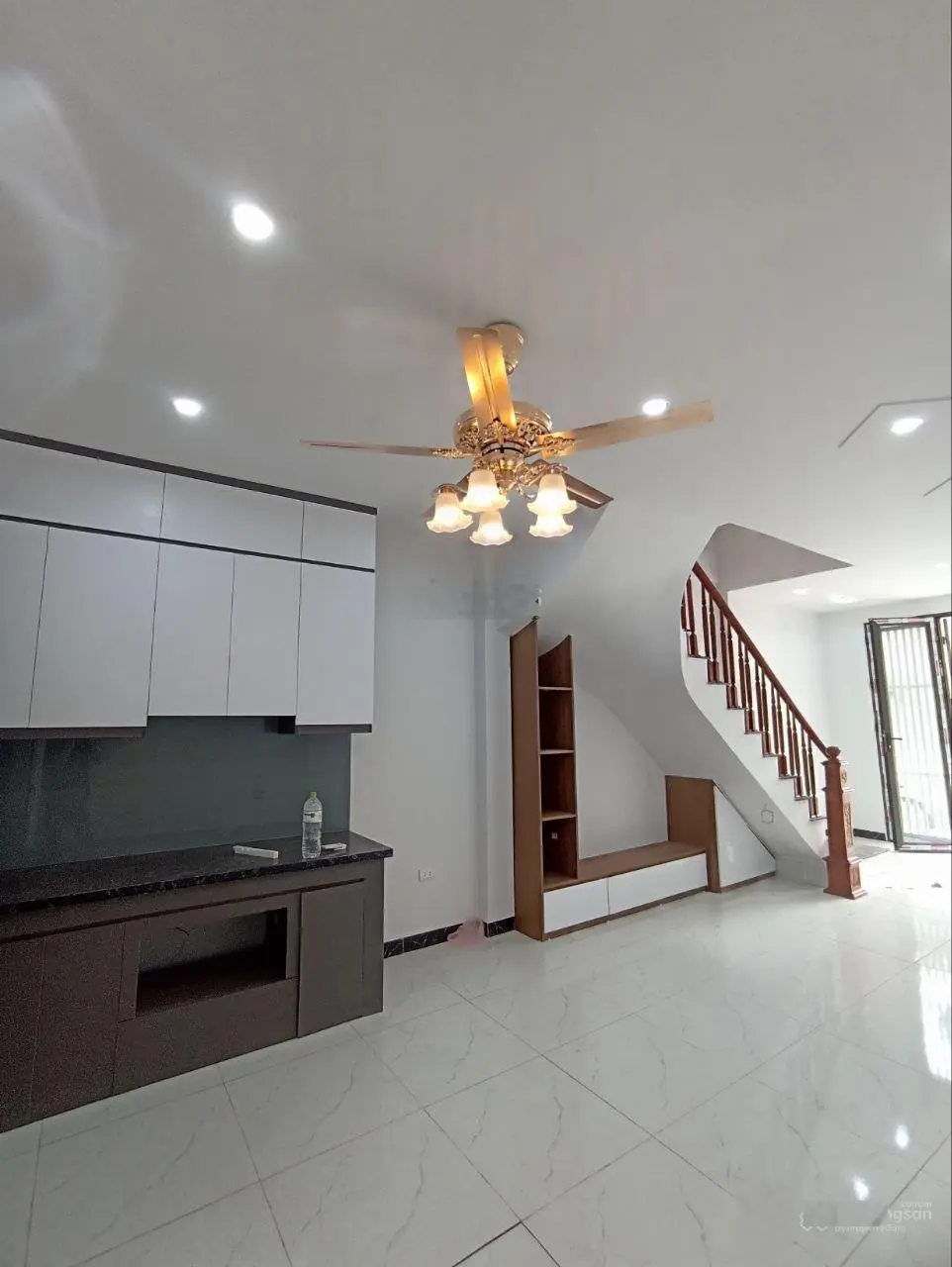 Bán nhà 43m2x3T, bán kính 300m chợ, trường, UBND, Tram y tế, 7 phút ra Penika.