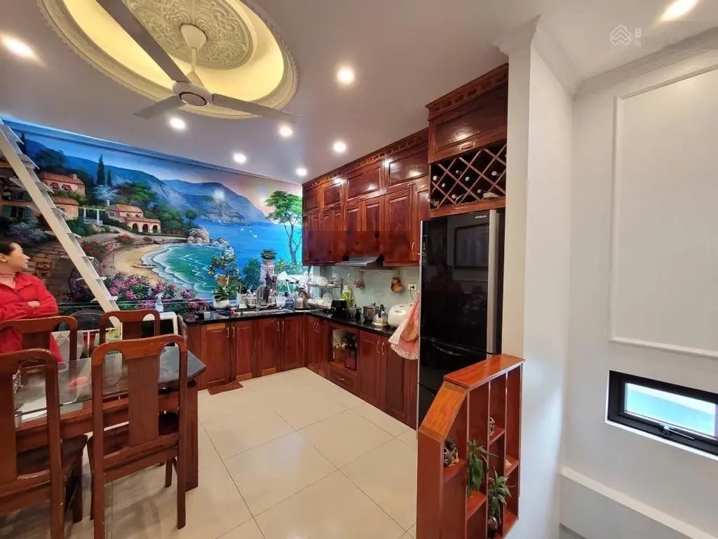Bán nhà riêng đường Phố Trạm 7 tỷ vnd 42m2 3PN 4PT tại Long Biên