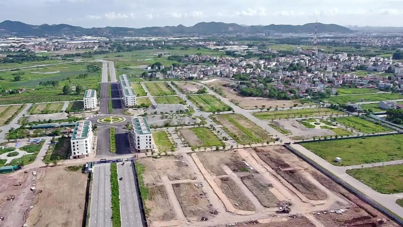 Suất ngoại giao chỉ hơn 2 tỷ / lô 90m2 giá trực tiếp CĐT Lam Sơn