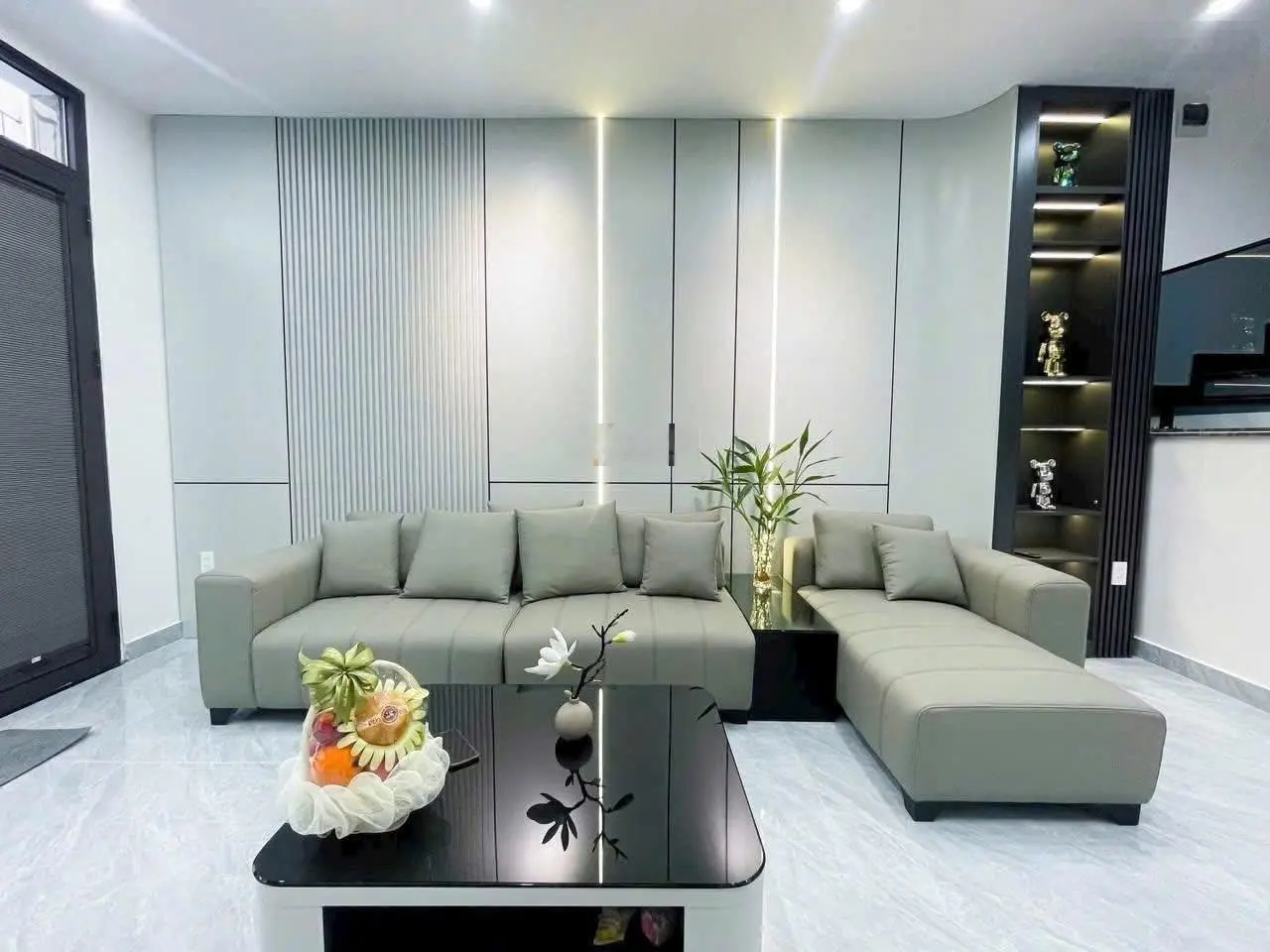 Bán nhà 40m2 - 3tỷ150 kế trường tiểu học Cách Mạng Tháng Tám Phân Hiệu 2 - đường Lê Lai, Tân Bình