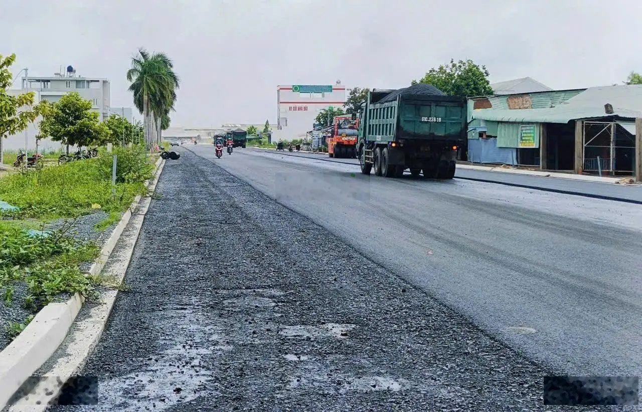 Cần tiền làm ăn cắt lỗ 600tr bán nhanh lô đất Thủ Thừa lo công việc,mong gặp được khách thiện chí