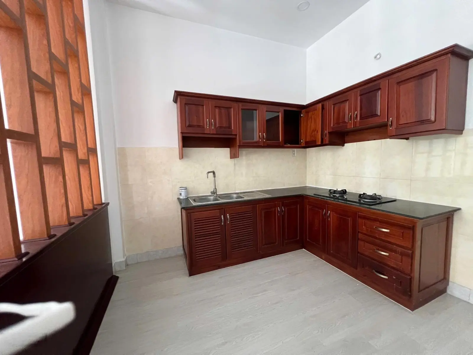 Nhà1 trệt 1 lầu Hòn Xện đường 13m cách biển bến du thuyền chỉ tầm 500m