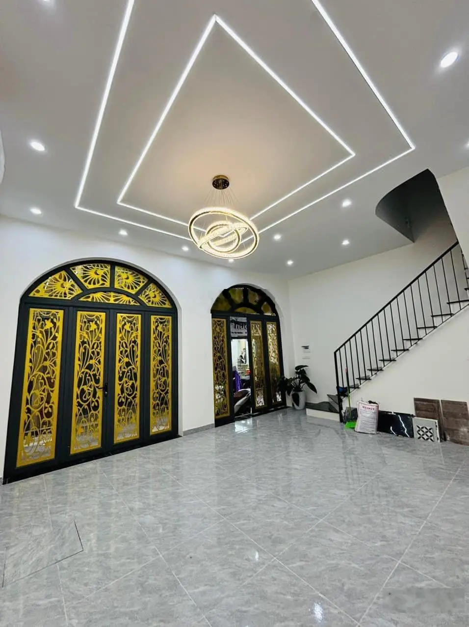 Bán nhà phố vip Hoàng Cầu, phân lô ô tô tận nhà, kinh doanh sầm uất 42m2 4 tầng nhỉnh 10 tỷ