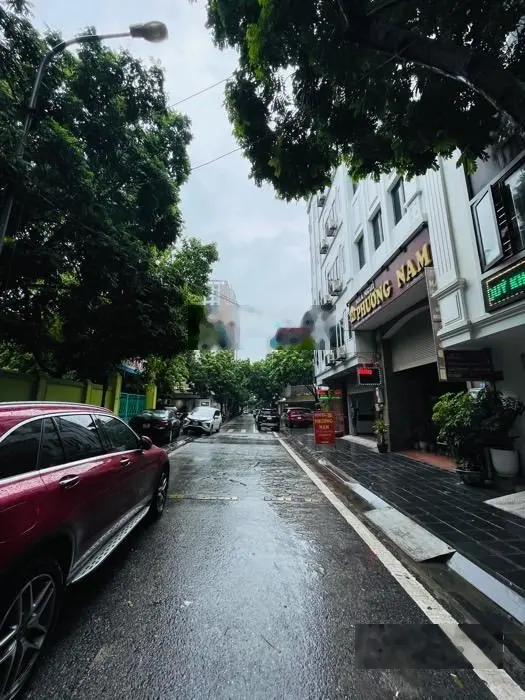 Bán khách sạn đang kinh doanh tốt dòng tiền 350 triệu/ tháng có sổ điện tử 2 năm gần nhất0868779497