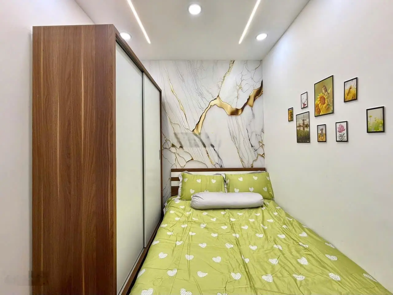 Nhà đẹp hẻm 1/, dưới 3 tỷ, hẻm trước nhà 6m, nhà trống, full nội thất mới đẹp. Liên hệ: 0906 435 ***