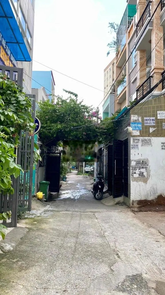 Quận 12, Nhà 3 lầu, hẻm xe hơi tới nhà, gần chung cư Thạnh Lộc mát mẻ