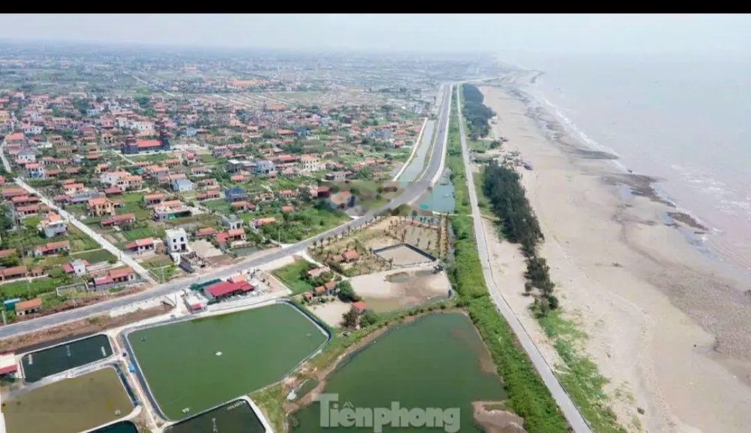chị gái cần bán mảnh đất sát ĐÔ THỊ BIỂN nghỉ dưỡng để mua trung cư diện tích 85m2 mặt tiền hơn 5m