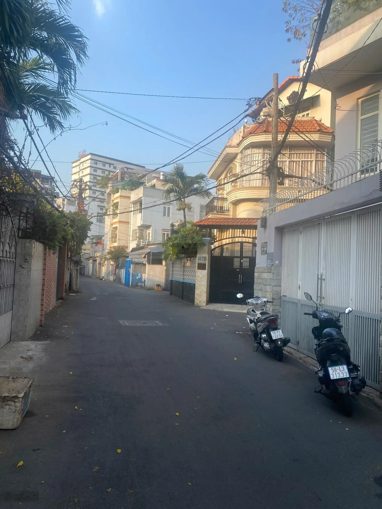 Bán nhà HXT đường Nguyễn Văn Đậu, căn góc thoáng mát, CN 109m2, 1T 3L, 5PN, 7WC, giá 14,495 tỷ TL