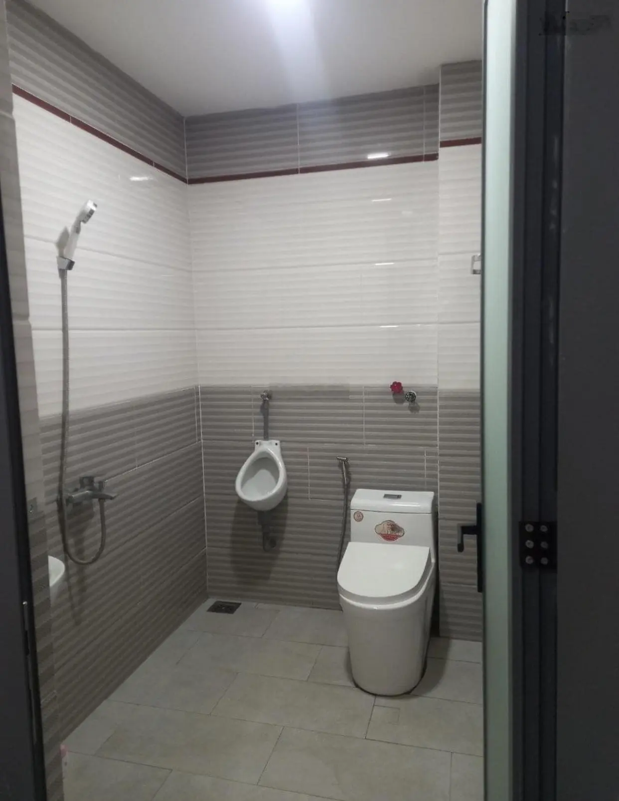 Vừa nhìn đã thích, bán nhanh nhà đẹp Phạm Ngọc Thạch, thị trấn Đạ Tẻh