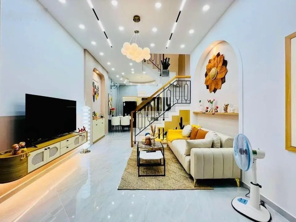 Bán nhà nội thất ngay đường Diên Hồng Q. Bình Thạnh nhận nhà ở ngay