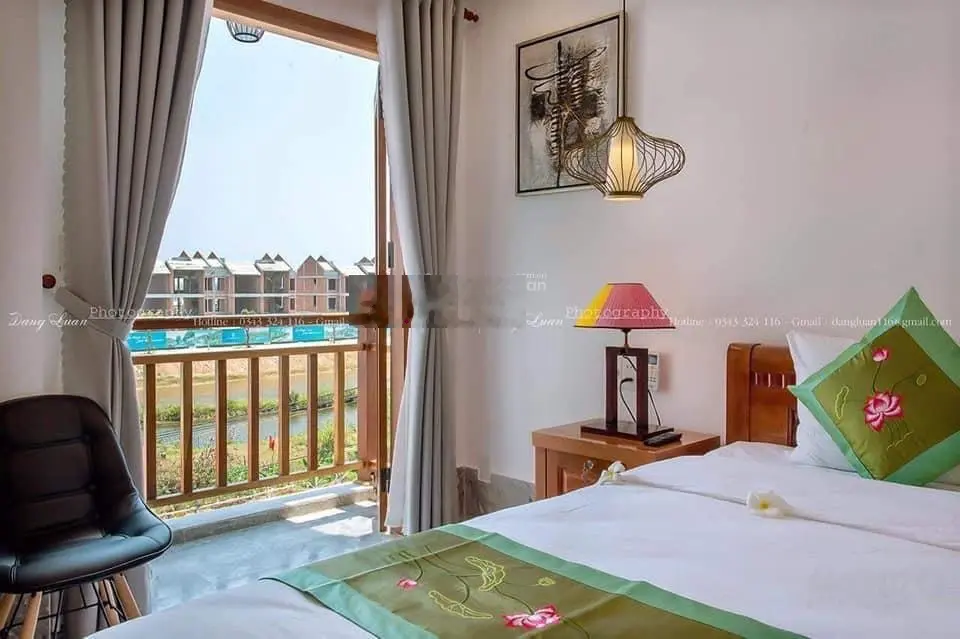 Chính chủ bán căn Villa 3 tầng đối diện Casamia
