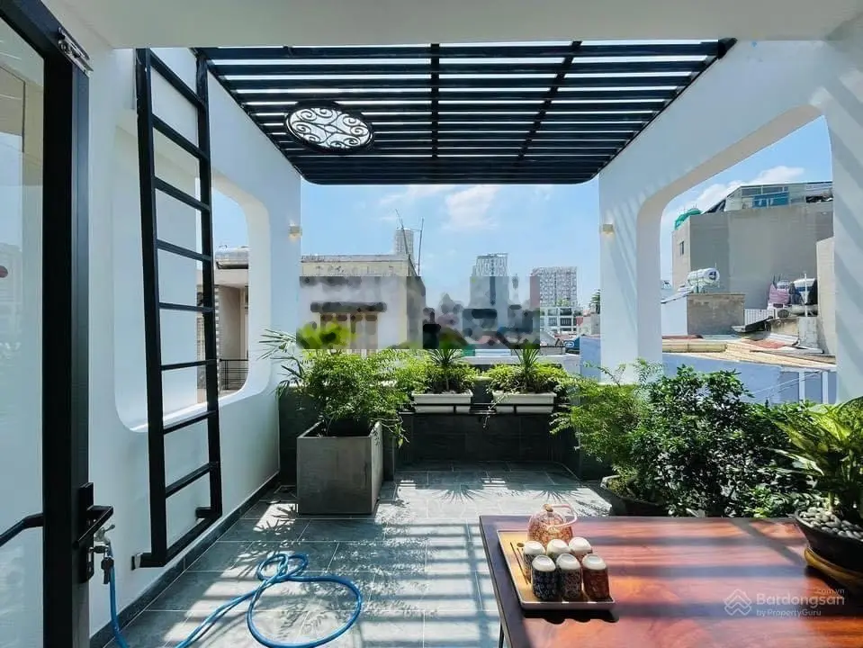 Bán gấp nhà HXH Đ. Lãnh Binh Thăng, P. 13, Quận 11, 75m2, sổ riêng, đang cho thuê 18tr/th