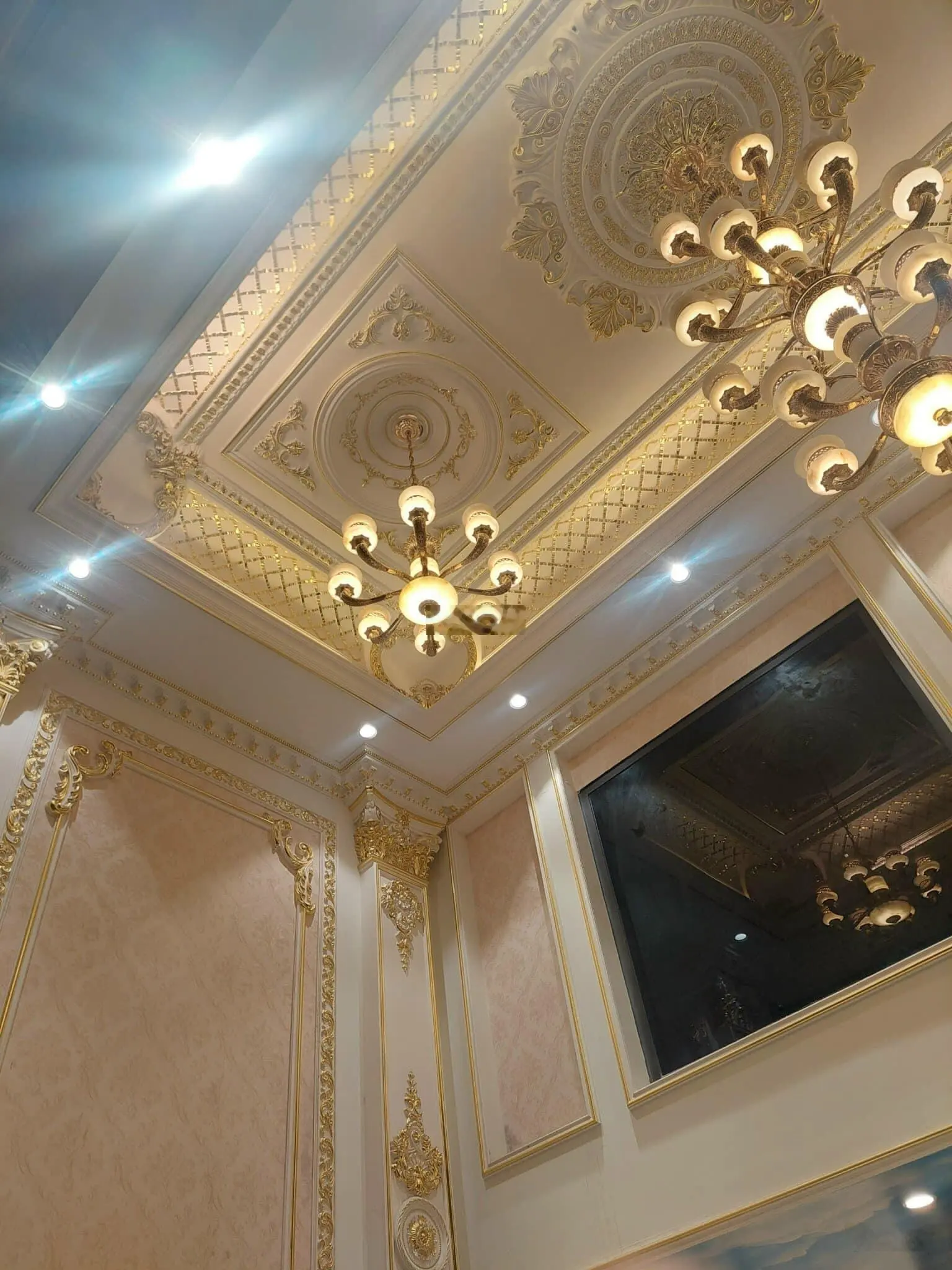 BÁN TÒA NHÀ 110M2 9 TẦNG MẶT HỒ TÂY, DOANH THU CAO, CỨC KỲ HIẾM, GIÁ 53 TỶ