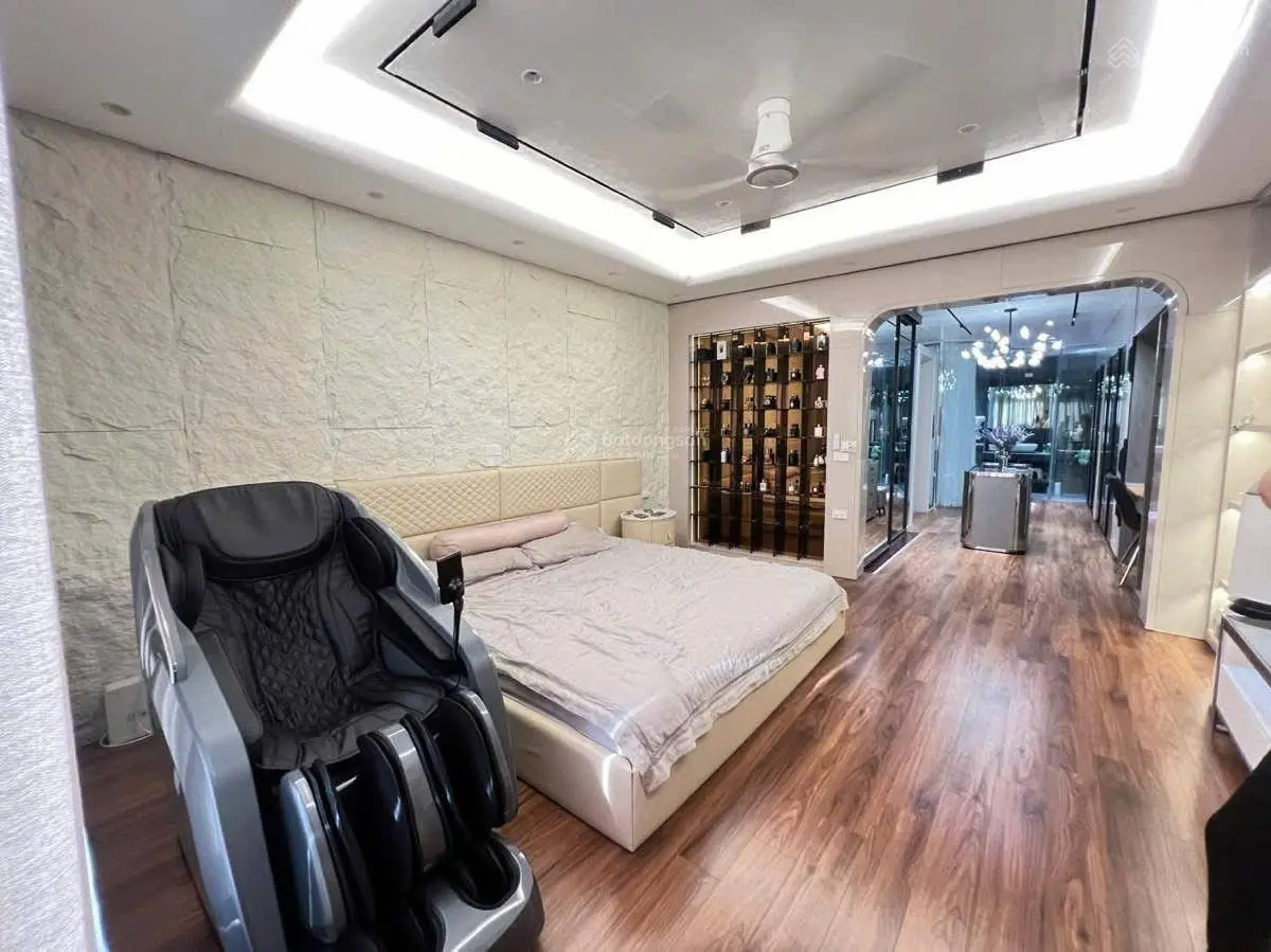 Bán nhà Trung Kính ngõ rộng 3m, 100m ra Trần Duy Hưng full nội thất ở ngay 45m2