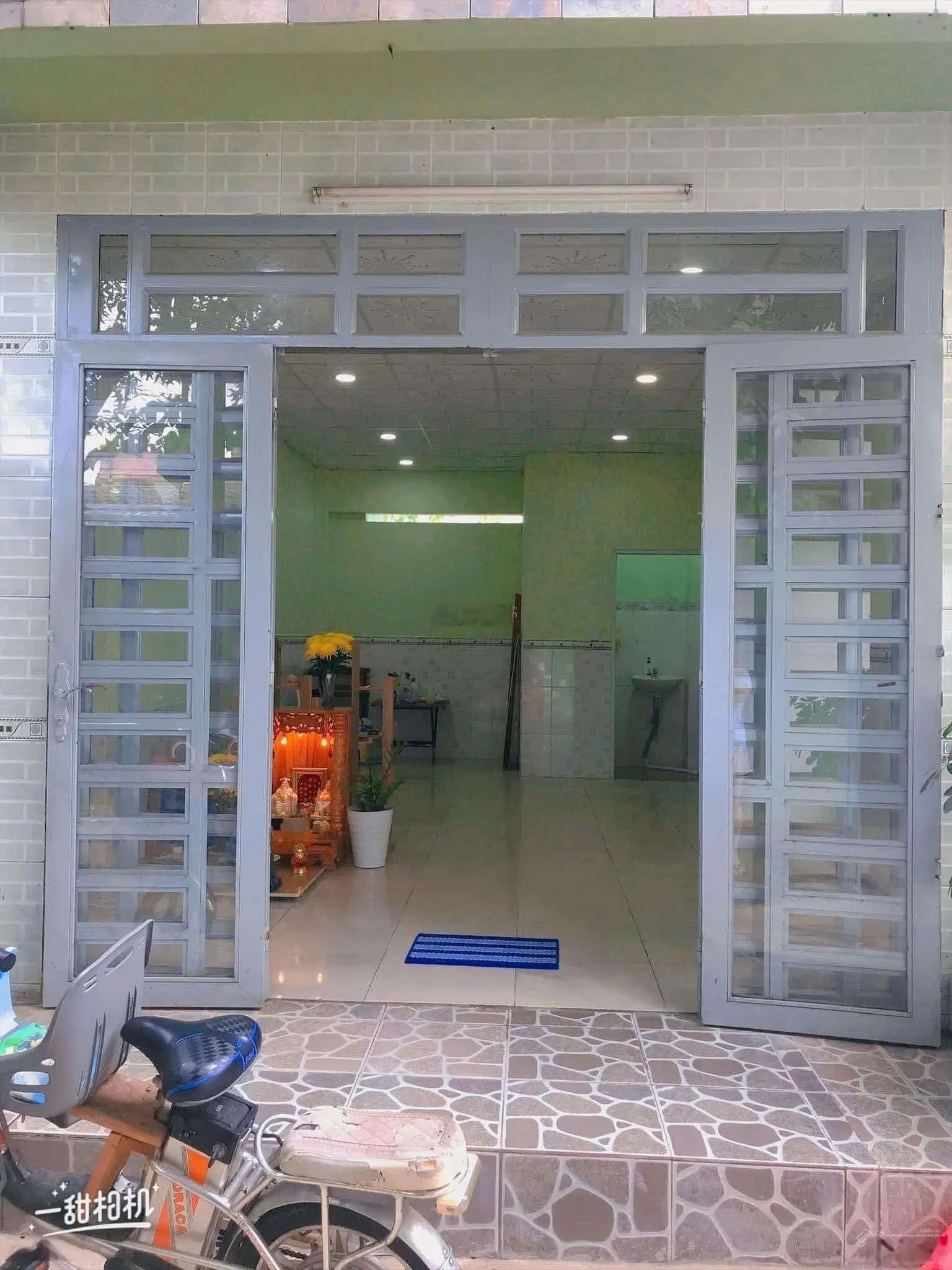 Nhà 1 trệt 1 lầu, ngay ngã tư Thủ Đức, 46m2 đất, giá chỉ 3,6 tỷ, sổ hồng riêng