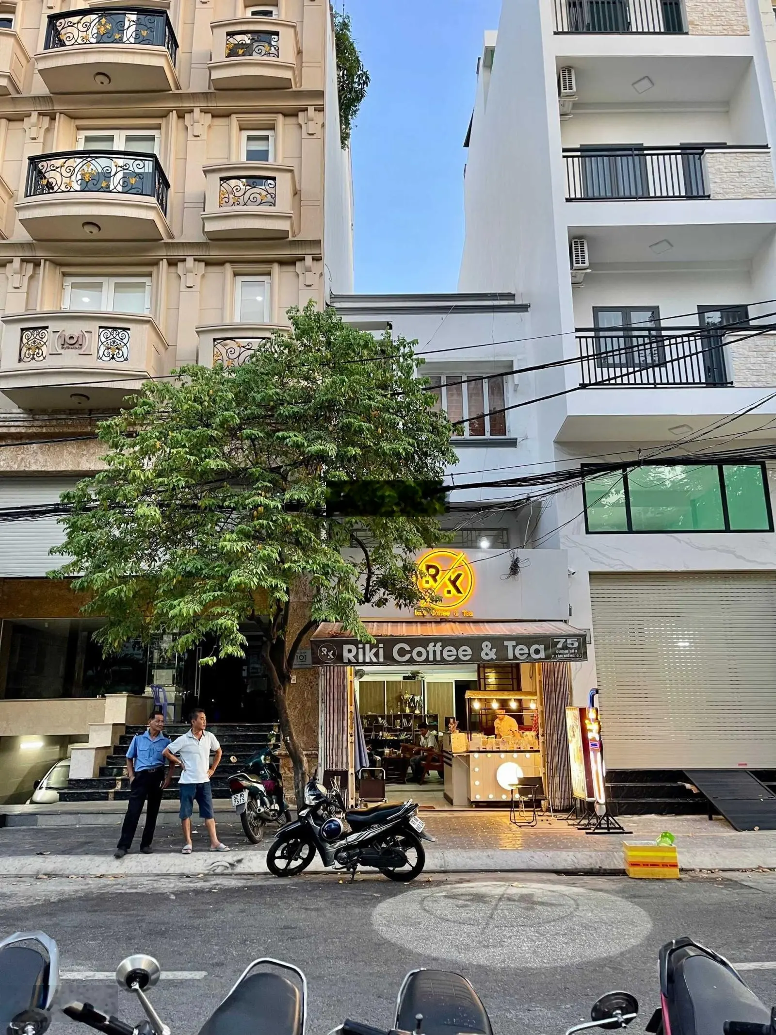 Bán nhà 2 lầu mặt tiền đường Số 9 (Đường đôi), P. Tân Kiểng, Quận 7 giá 14,5 tỷ, LH 0917 796 ***