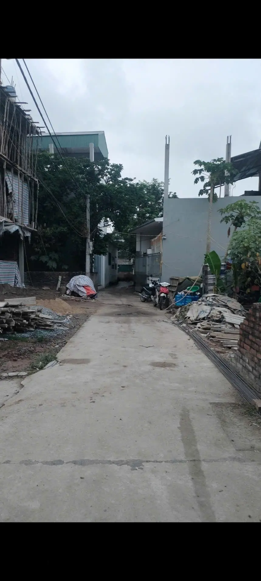 Cần bán nhanh lô đất 95m2 + 27m2 đất vườn ô tô đỗ tận nơi xã đại thành quốc oai