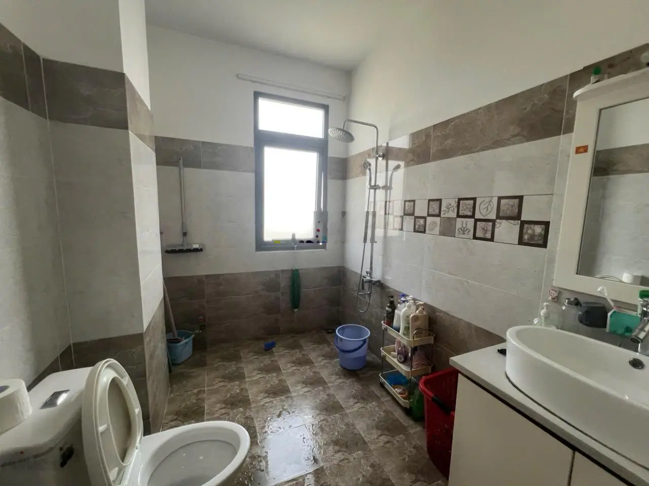 Nhà siêu đẹp 8,5 tỷ 90m2 xd 3 tầng đường ô tô thông, ngang khủng hơn 7m vị trí Lê Văn Thịnh, chợ 39