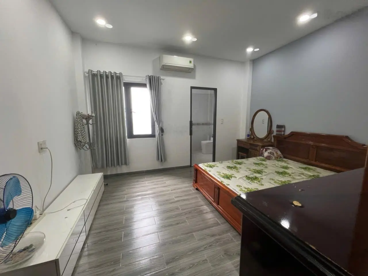 Nhà mặt tiền đường lớn thông Nguyễn Duy Trinh và chợ 39, Bình Trưng Tây Q2, 88m2 4 tầng chỉ 11,5 ty