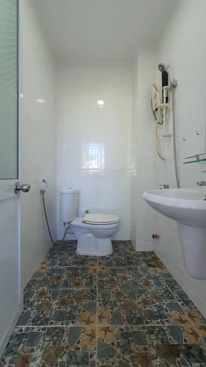 Bán nhà hẻm 110 Lò Lu, 110m2 chỉ 4.2 tỷ