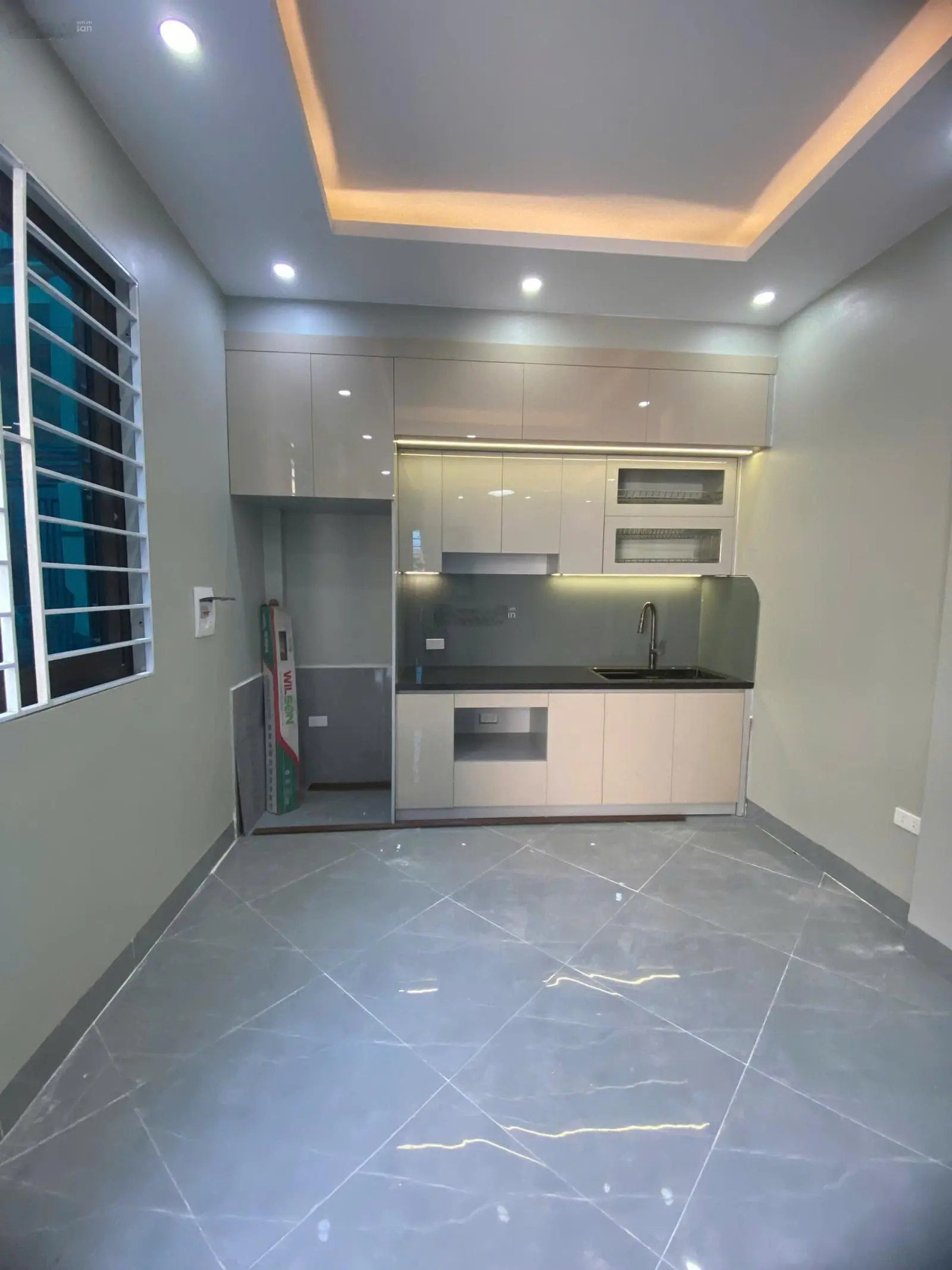 Bán nhà 4T*33m2 lô góc thiết kế cực đẹp. Nội thất sang trọng. Sát KĐT Đô Nghĩa, cách Yên Nghĩa 500m