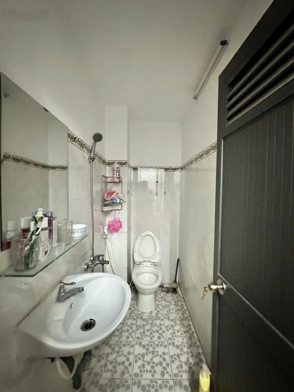 Nhà chính chủ chưa qua đầu tư - hẻm 6m xe hơi ngủ trong nhà - thị trấn nhà bè