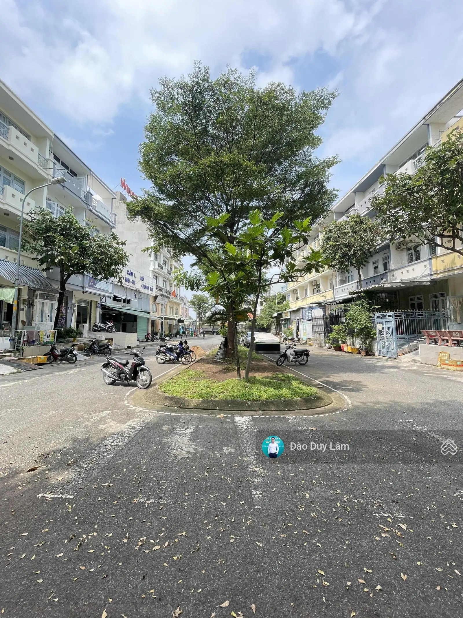 Đất trục phạm văn đồng, đường rộng 18m - xây dựng được cao (5 tầng), phù hợp xây văn phòng, ks