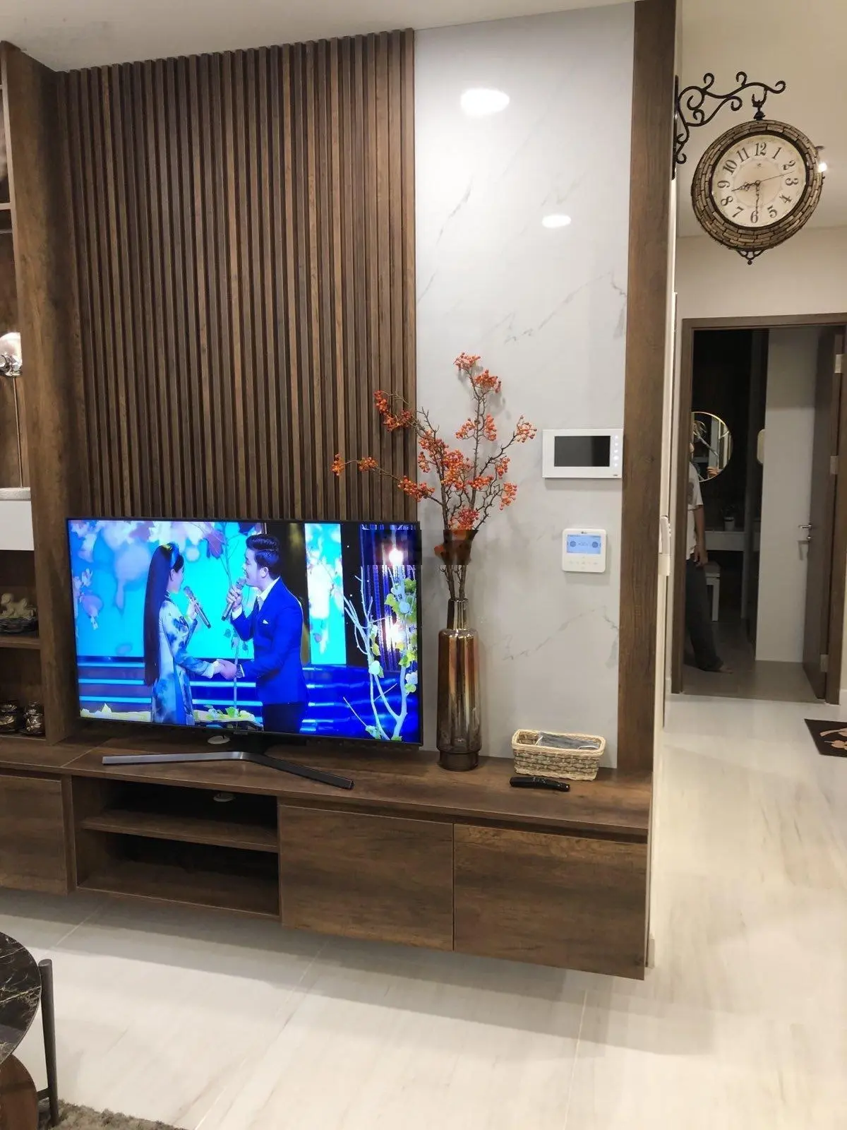 Chính chủ cần tiền cần bán gấp căn penthouse Remax Quận 6 210m2 4PN, 4WC bán 6.9 tỷ0775 180 *** Hằng