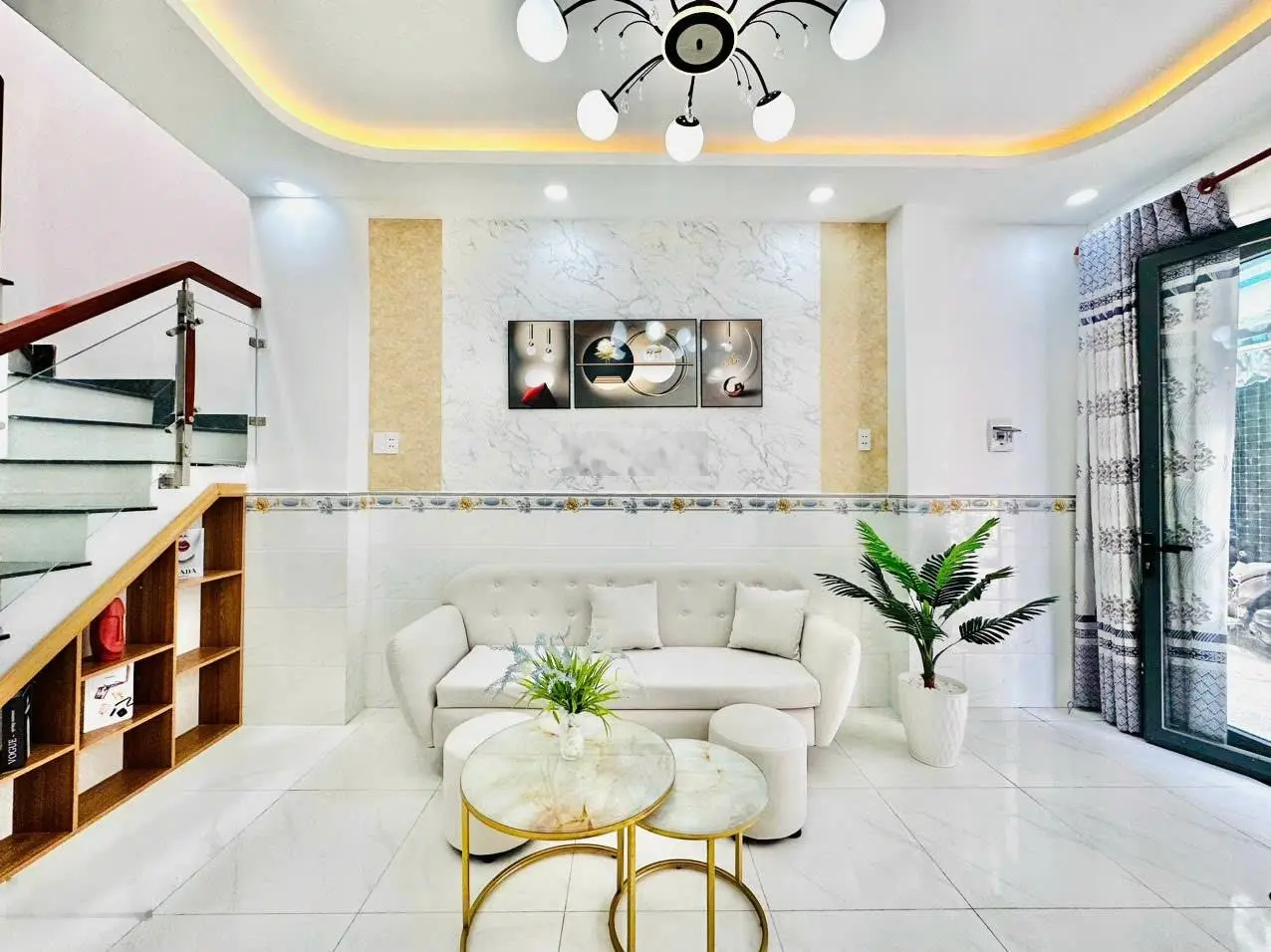 Chủ gửi bán nhà hẻm 546// Nguyễn Văn Quá gần nhà hàng Đông Phương 2 tỷ 750tr/ 34m2 1 trệt 2 lầu