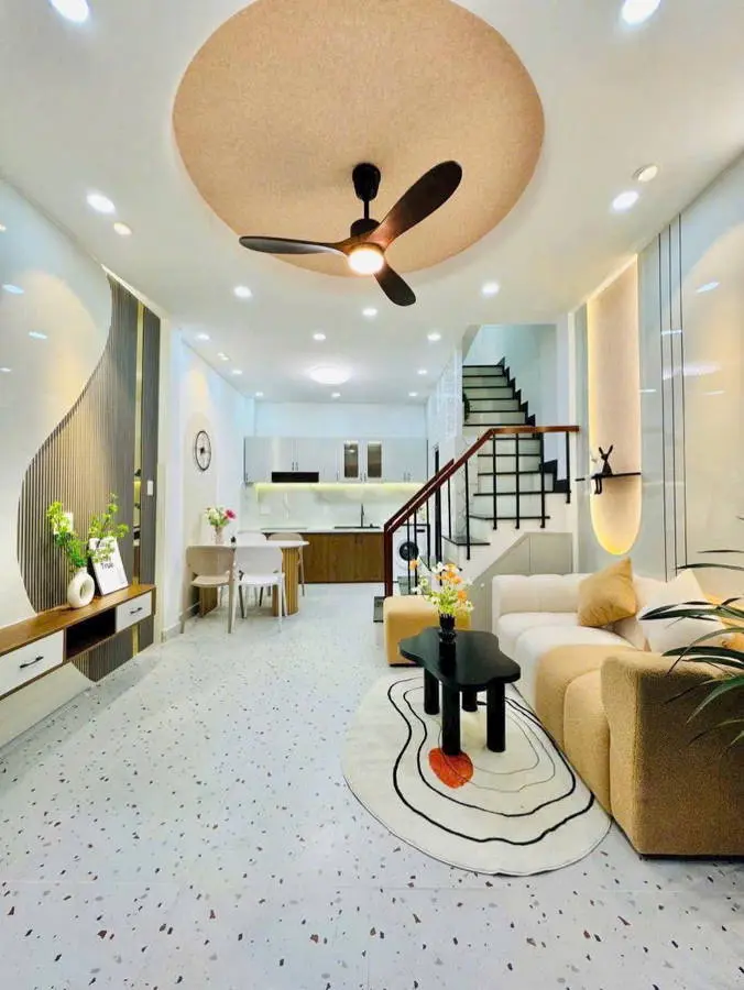 NHÀ ĐẸP GIÁ MỀM – PHAN XÍCH LONG CHỈ 4.65 TỶ – SỔ HỒNG RIÊNG – FULL NỘI THẤT