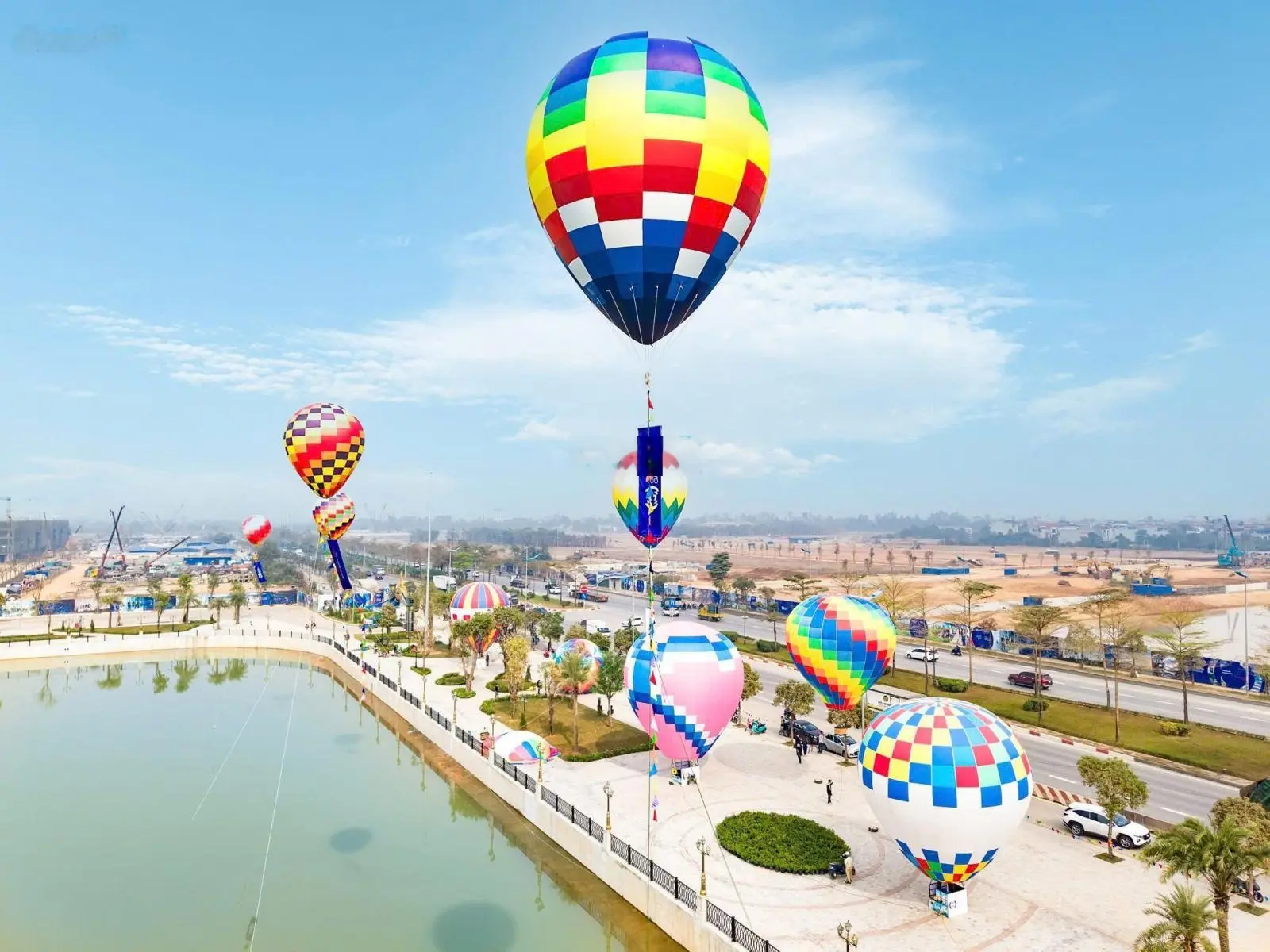 Bán liền kề view đẹp vip tại Vinhomes Cổ Loa 15,5 tỷ - 63m2, Đông Anh, Hà Nội
