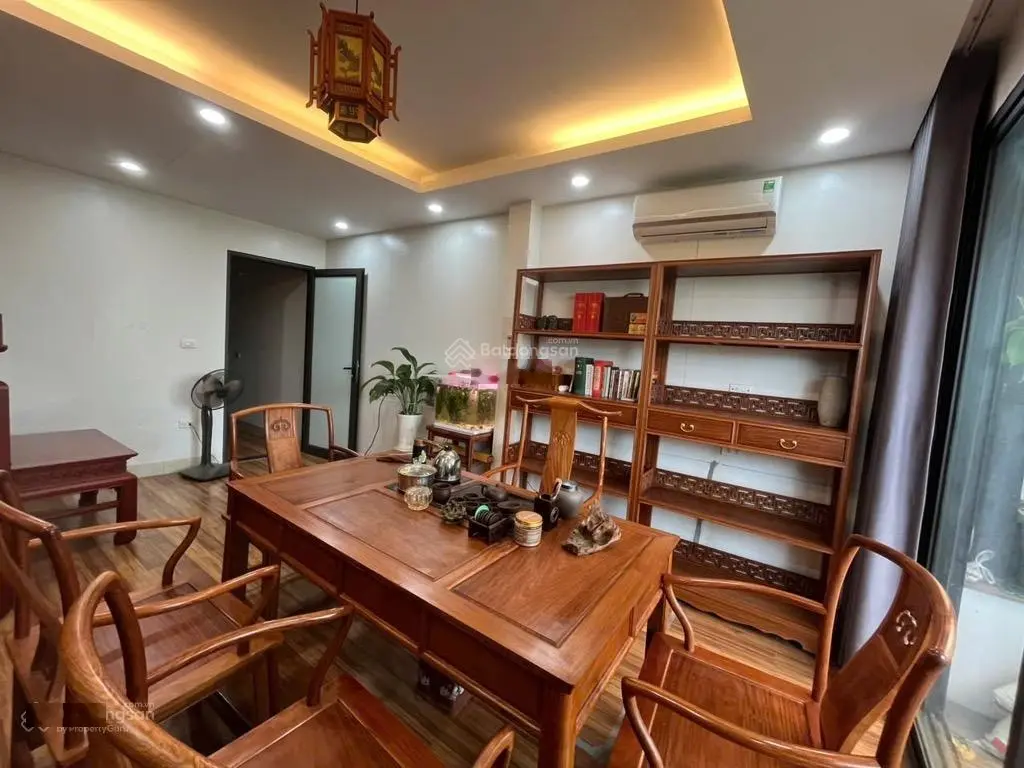 Mặt phố Đàm Quang Trung- vỉa hè kinh doanh văn phòng. Chủ cần bán gấp
