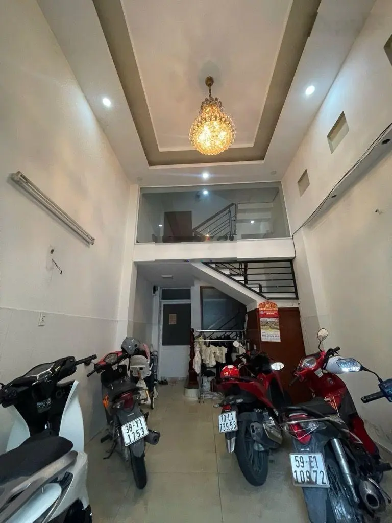 CHDV 7PN khu vip sân bay, Tân Bình, 64m2 ngang 6m, 5 tầng BTCT, giá giảm còn 12 tỷ 300