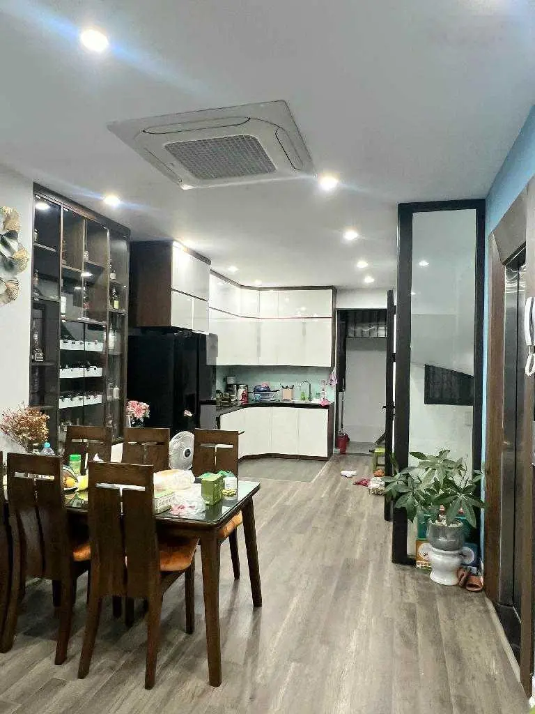 Bán biệt thự liền kề phân lô-ôtô ngõ 67 Phùng Khoang - 6tầng thang máy-69m2-MT5.8m - giá 18tỷ