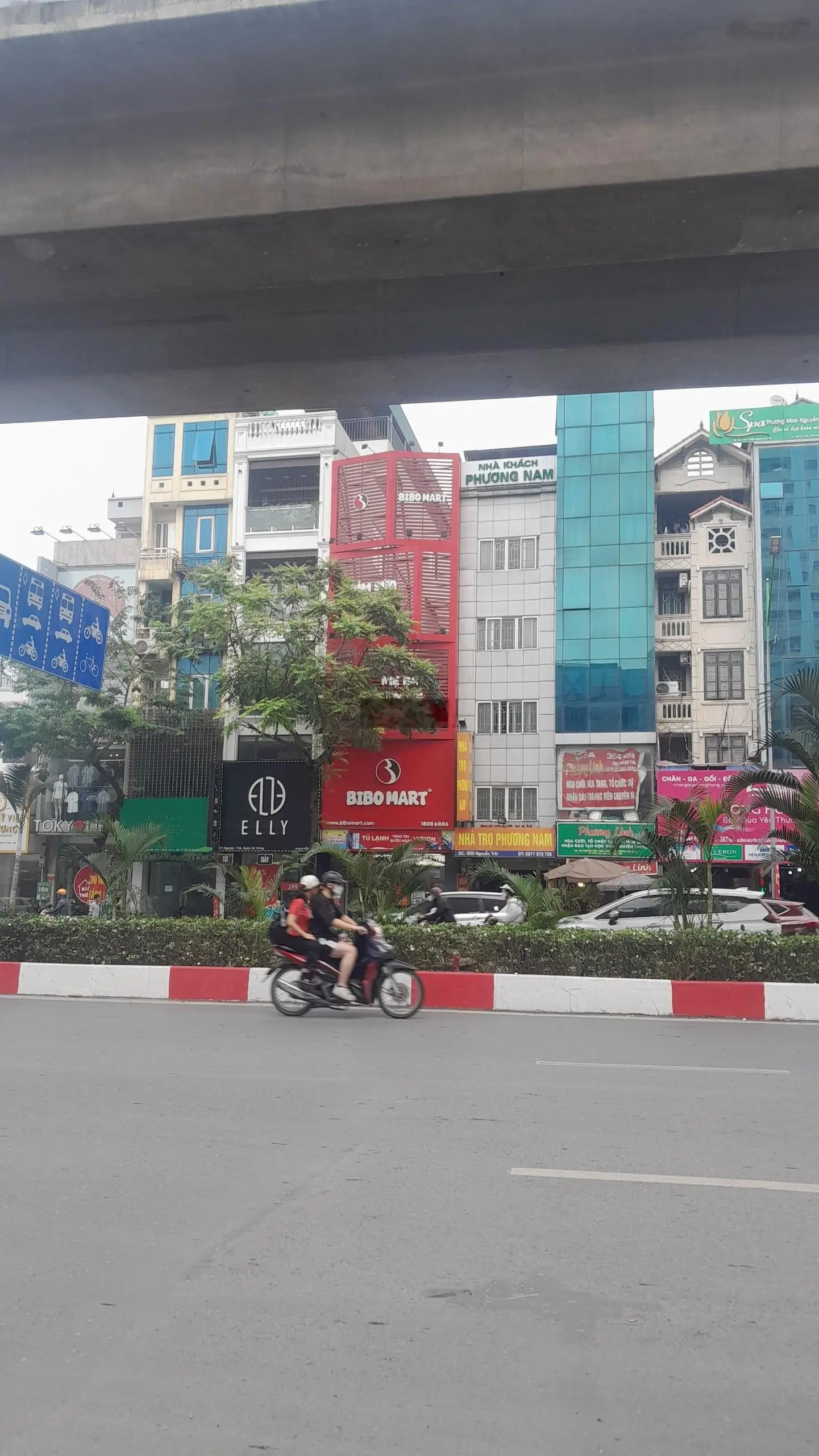 Chính chủ mới xây nhà mặt phố Nguyễn Trãi - Chợ Phùng Khoang 103m2 x 7 tầng thang máy - 41 tỷ