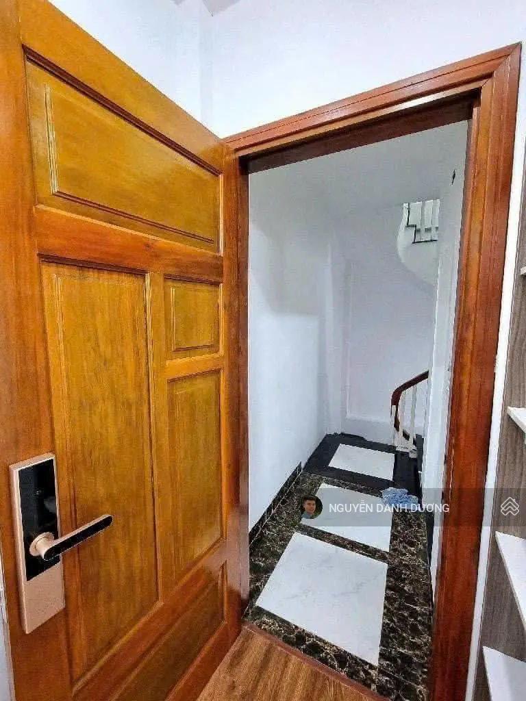 Bán nhà Âu Cơ - 35m2 x 6 tầng - Ngõ nông, 70m thông ra hồ Quảng Bá giá nhỉnh 7 tỷ - LH 0865739823