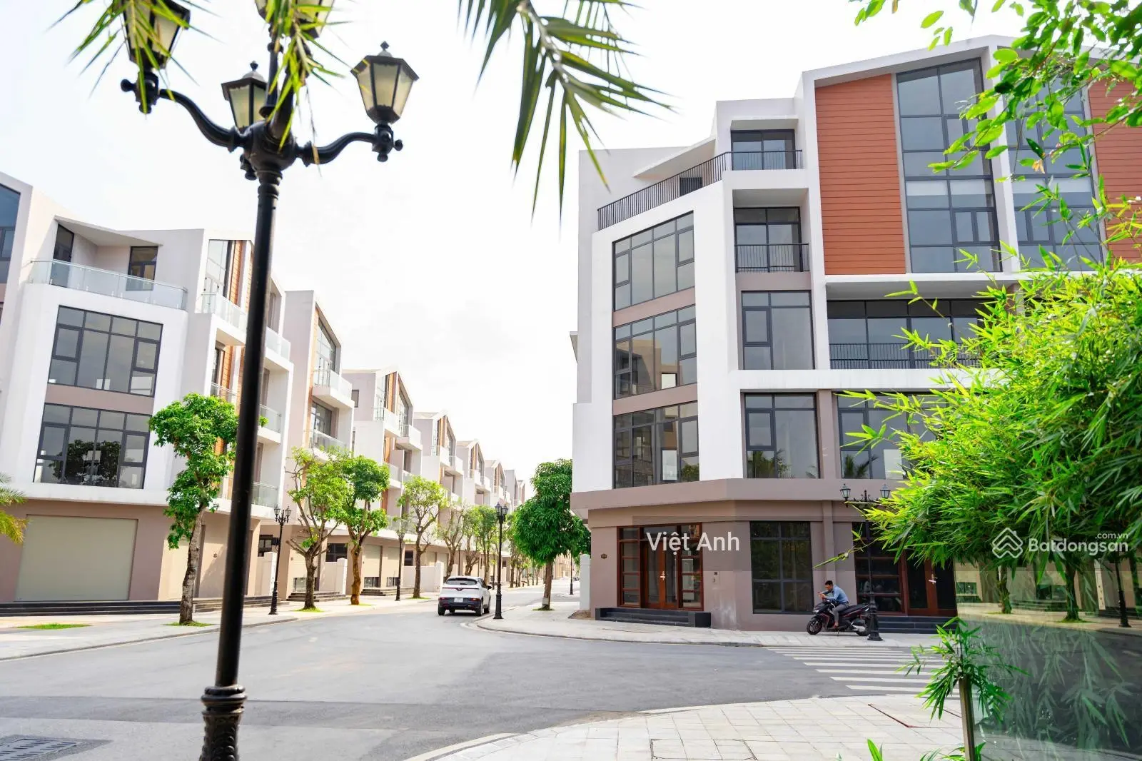 Bán căn liền kề góc Vịnh Thiên Đường Vinhomes Ocean Park 3 The Crown, 87,5m2, 5 tầng, hướng ĐN - ĐB