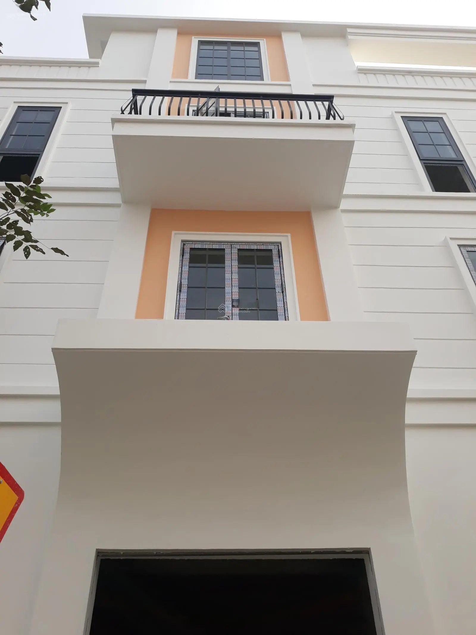 Bán nhà 182.24m2. Sổ hồng chính chủ. Alo: 028.66.848.848