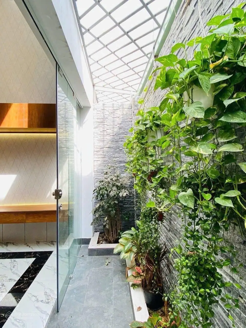 Bán gấp,Nhà mặt phố,88m2 Giá 2tỷ950 pháp lí đầy đủ,Ngay đường Phú Châu,Gần tiểu học Thái Văn Lung