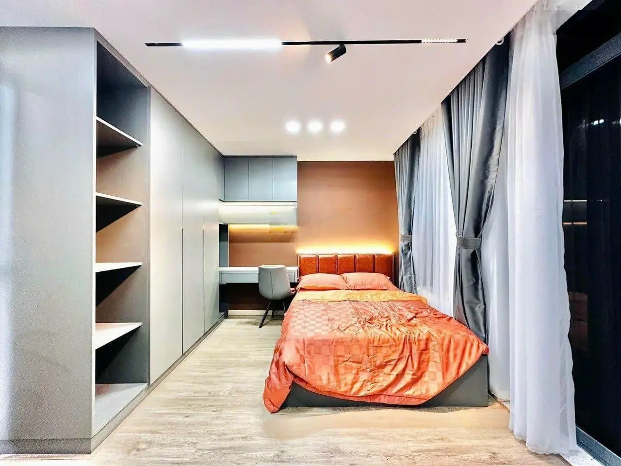 Kẹt tiền bán nhanh căn nhà hẻm ô tô Thống Nhất. Phường 16. Gò Vấp. Giá chỉ 3,99 tỷ. 0906 806 *** Ngân