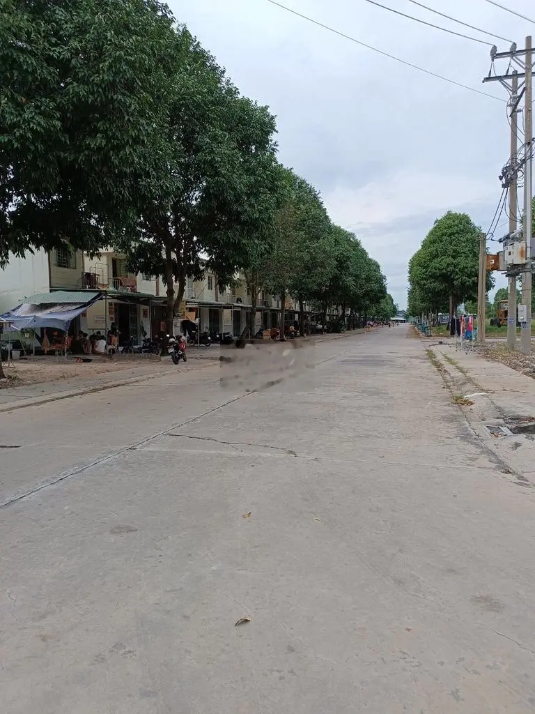 lô giá rẻ,sổ riêng chỉ 660tr,đối diện cổng kcn Becamex,sát chợ.