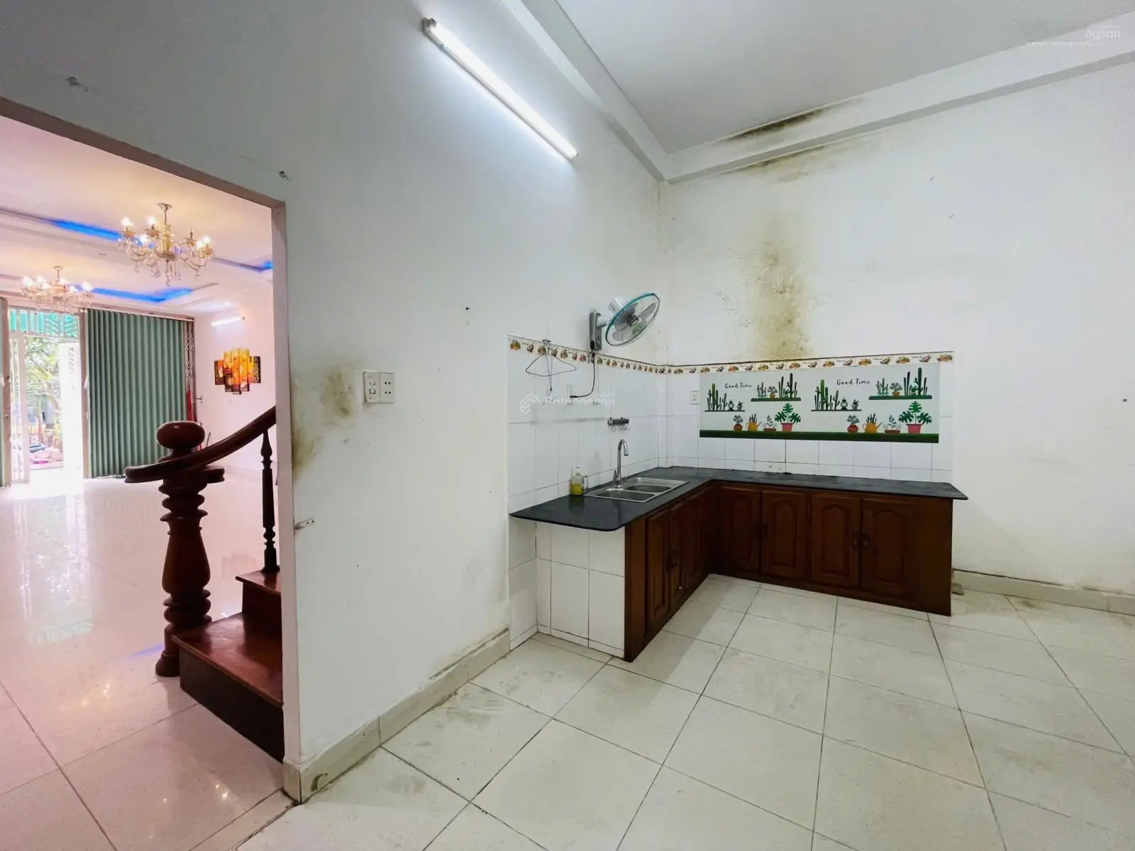 Bán nhà 3 tầng 3 mê đúc, view kênh mặt tiền Chúc Động, Hoà Minh, giá chỉ 4,45 tỷ thương lượng