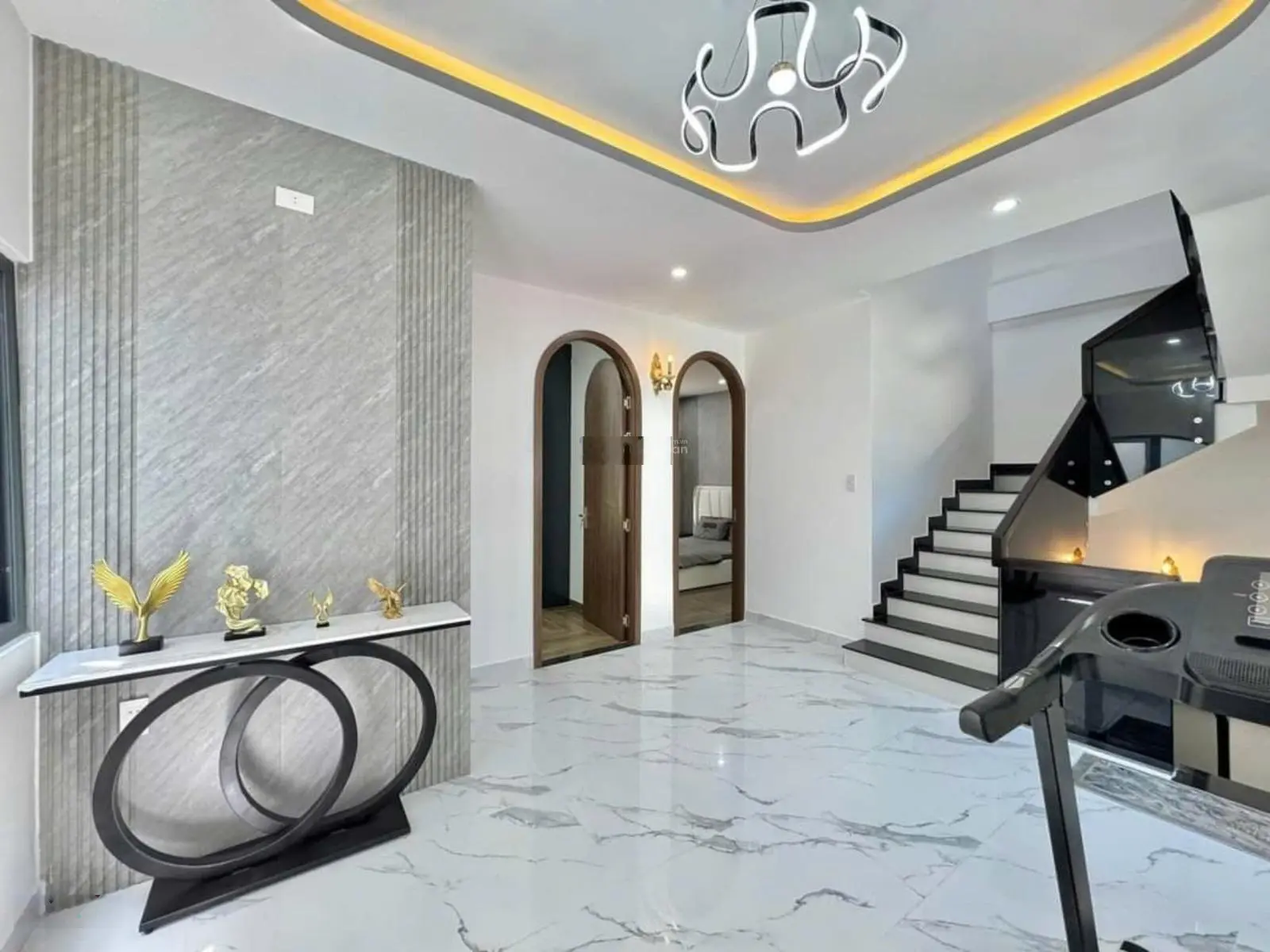 Bán nhà giá mềm - Diện tích lớn 84m2 ngay Phan Văn Trị, P.7, Gò Vấp. Cho thuê 34tr. SHR