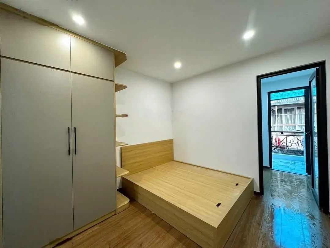 5A - Bán nhà riêng 11,9 tỷ, 40m2, 4 PN, 3 WC tại Thái Thịnh, Đống Đa, Hà Nội Hot!