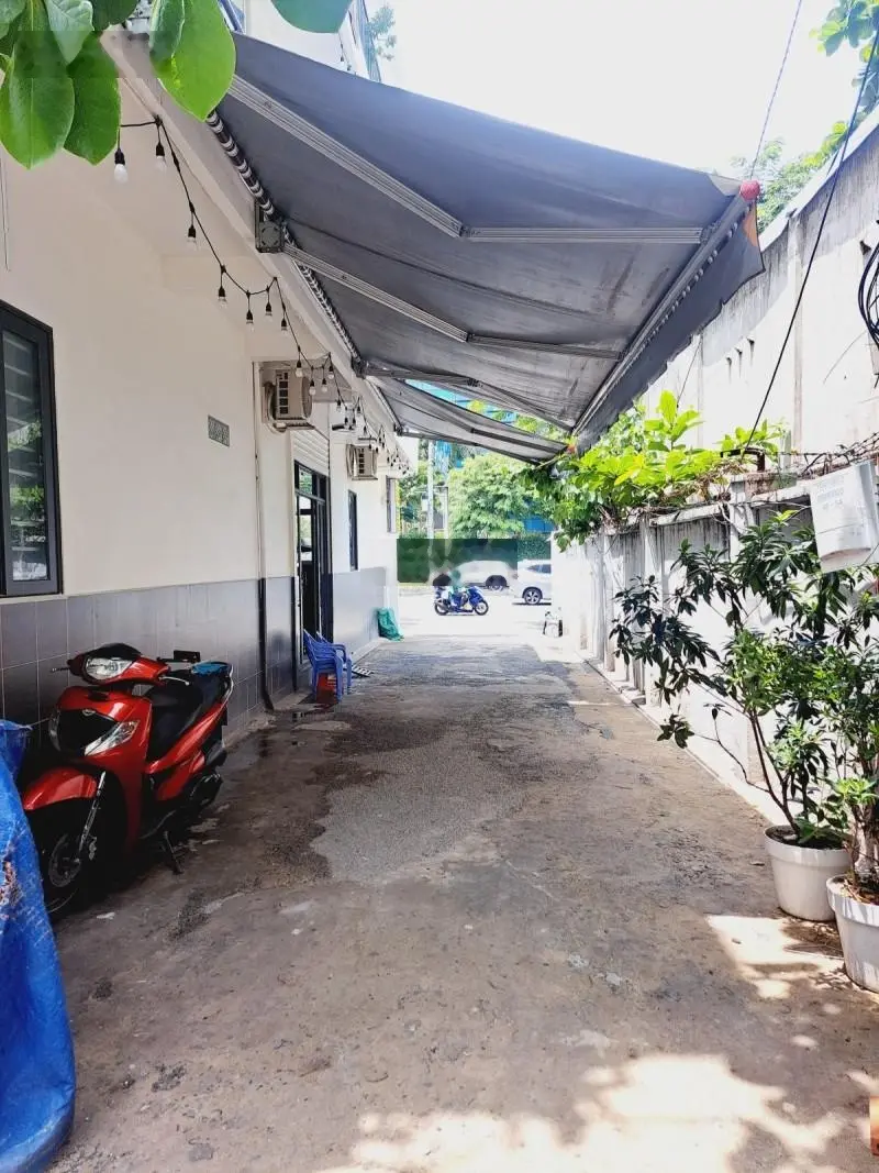 Bán nhà Tân Bình oto vào nhà CHDV 70m2 5 tầng ngang 4m 11 PN hẻm 6m trường sơn 9.5 tỷ